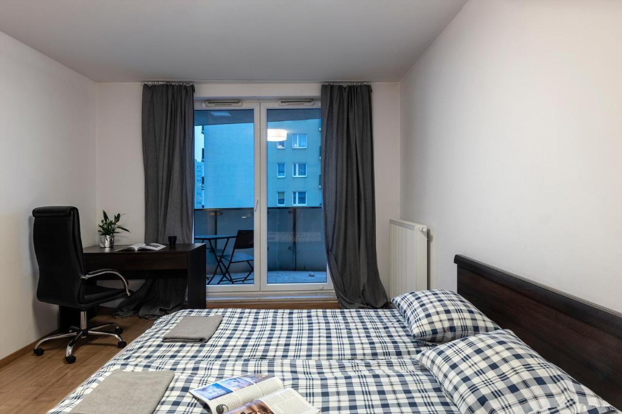 Waw Apartamenty Manhattan Warschau Exterior foto